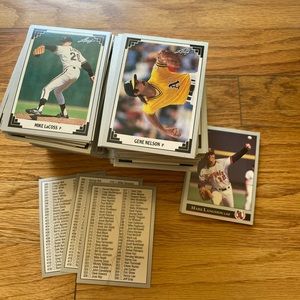 Leaf 1991 lot of baseball cards